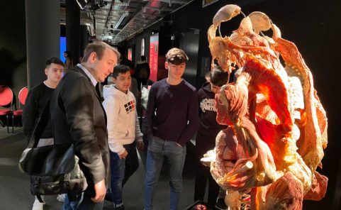 MIttelschule Kauergasse besuchte Körperwelten Herzenssache Ausstellung
