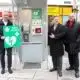 Wiener Telefonzelle mit Defibrillator gegen plötzlicher Herztod