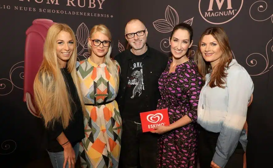 Yvonne Rueff, Kathi Steininger, Alex List, Kati Bellowitsch und Martina Kaiser beim Magnum-EVent