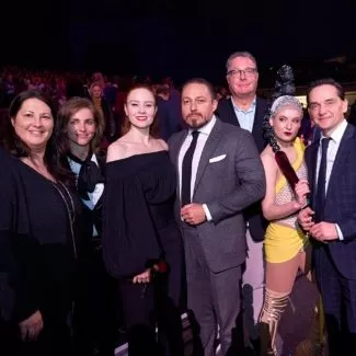 Barbara Meier und Klemens Hallmann bei der Holiday on Ice "Showtime" Premiere