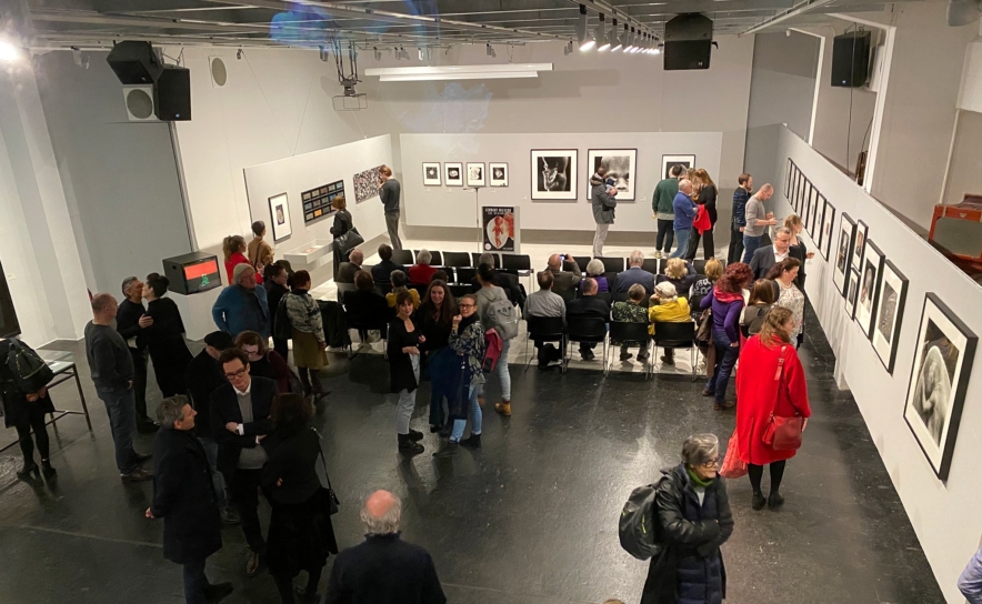 Blick auf die Ausstellung im WestLicht. Schauplatz für Fotografie