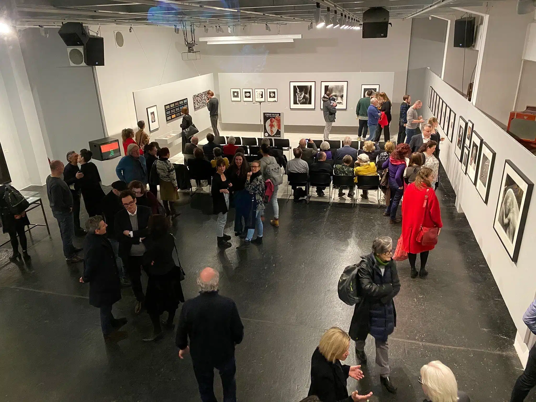 Blick auf die Ausstellung im WestLicht. Schauplatz für Fotografie