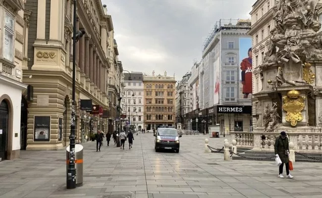 Wenige Menschen Am Graben wegen Covid19-Krise in Wien