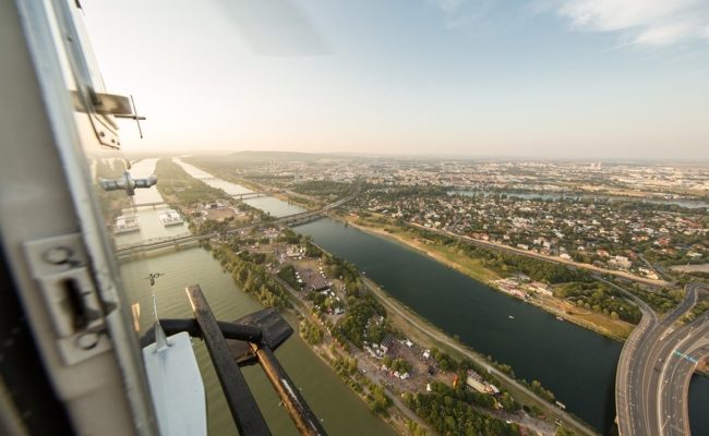 Luftaufnahme der Donauinsel beim Donauinselfest 2017