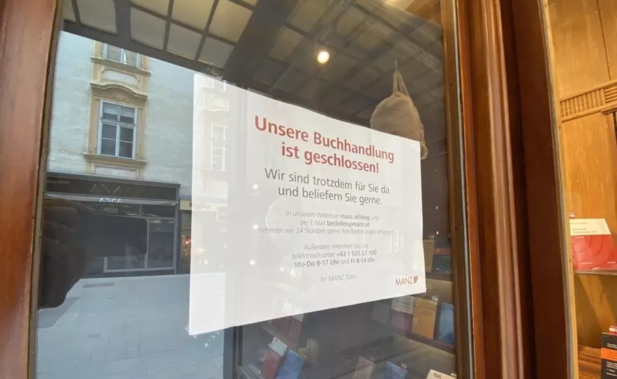 Geschlossene Buchhandlung am Kohlmarkt in Wien