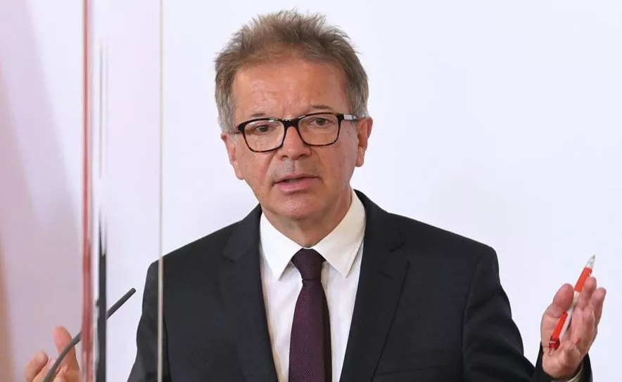 Gesundheitsminister Rudolf Anschober lockert Regeln für Veranstaltungen