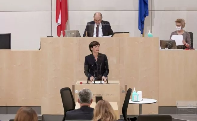 Pamela Rendi-Wagner bei Sitzung des Nationalrates am 26. Mai 2020