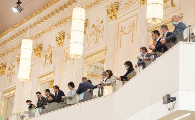 Blick Richtung Abgeordnete auf der Besuchergalerie