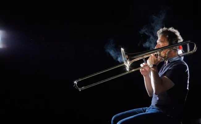 Philharmoniker Dietmar Küblböck, Trombone zeigt im Experiment die Ausbreitung von Atemluft beim Musizieren