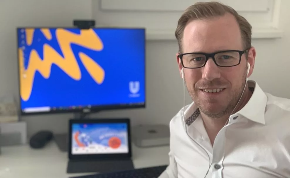 Nikolaus Huber steht bei Unilever Hilfsaktion am Telefon bereit