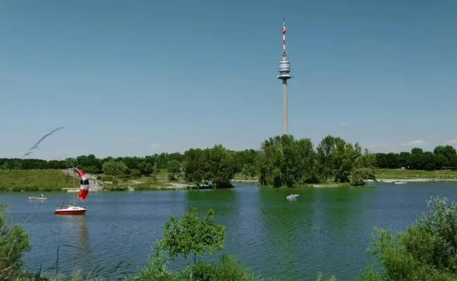 Funkanlage am Donauturm in Wien sendet auch Radioprogramme
