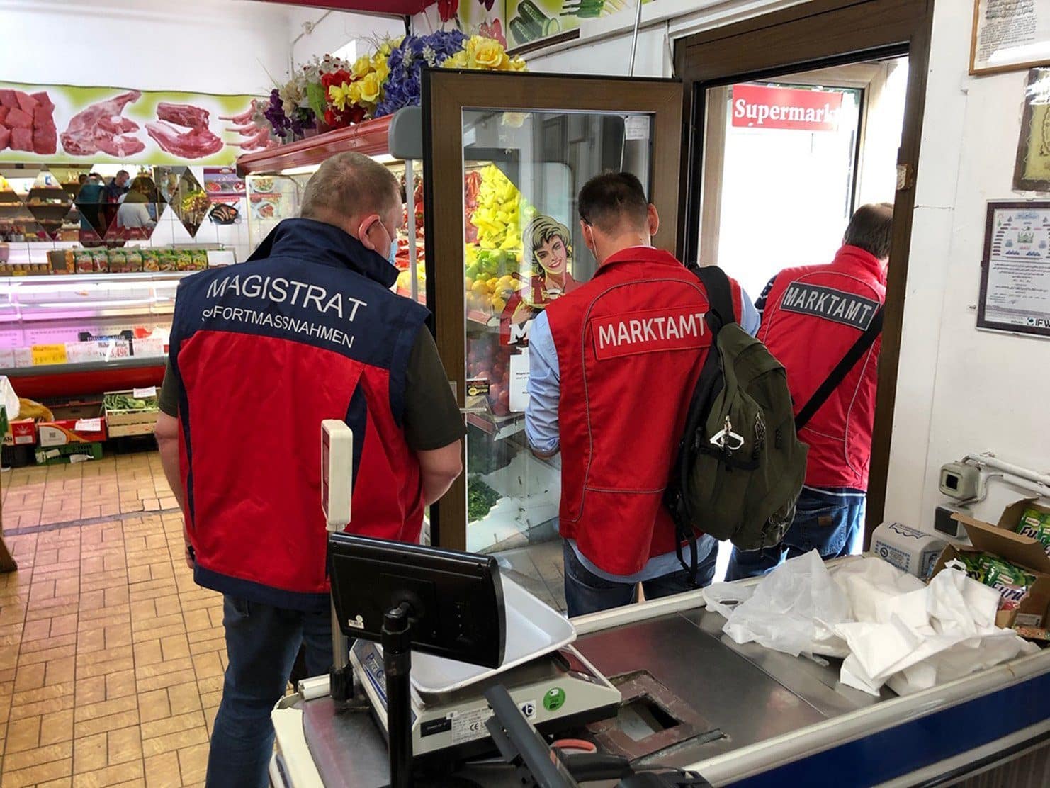 Marktamt und Einsatzteam Stadt Wien kontrollieren in kleinen Supermärkten