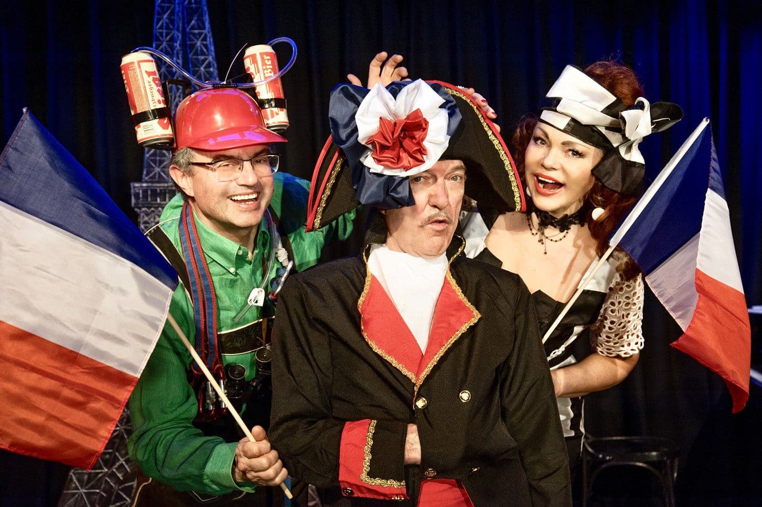 Tamara Trojani und Konstantin Schenk spielen im Stück "Vive la France"