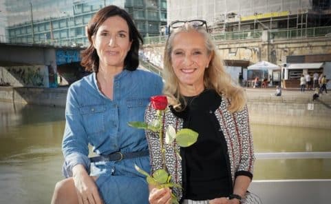 Nina Horowitz und ORF-Programmdirektorin Kathrin Zechner beim Pressegespräch am Donaukanal in Wien