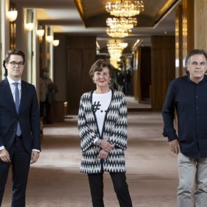 Lukas Crepaz, Helga Rabl-Stadler und Markus Hinterhäuser bringen trotz Coronakrise ordentliche Festspiele auf die Bühne