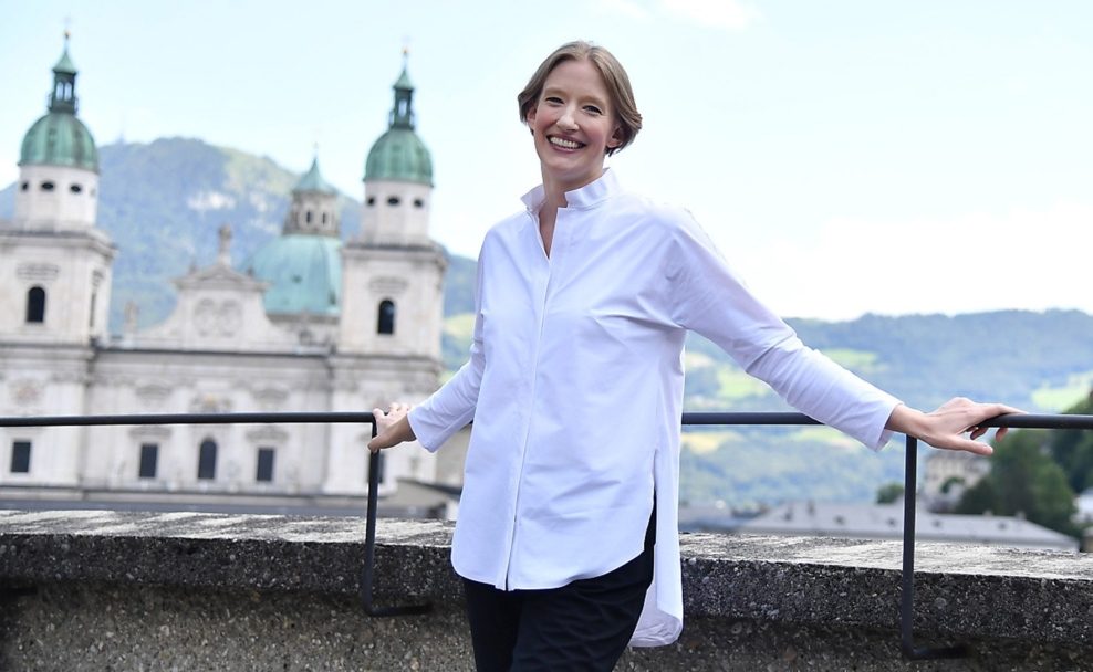 Salzburger Festspiele Dirigentin Joana Mallwitz im Rahmen eines Fototermins in Salzburg