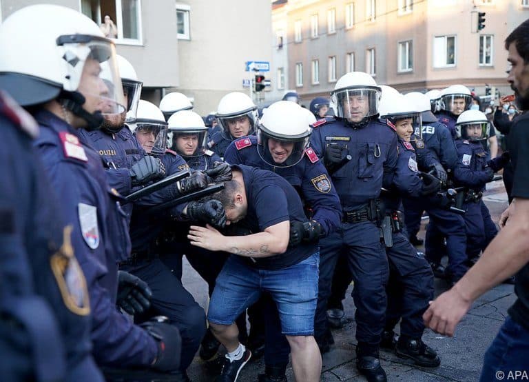 Demonstration in Wien Favoriten für die kurdische Freiheitsbewegung am 26. Juni 2020