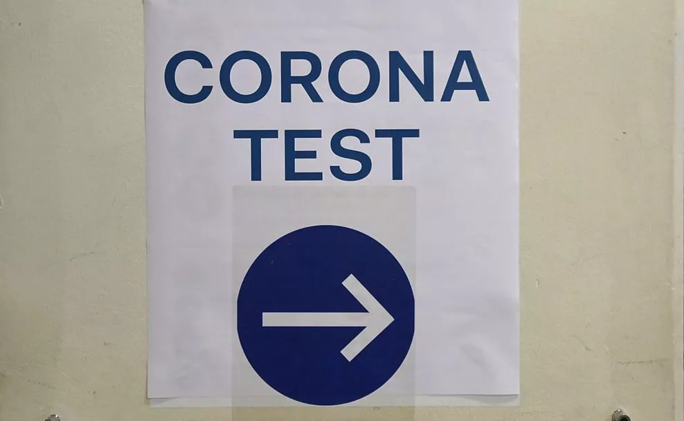 Heimreisenden Urlaubern nach Österreich drohen hohe Strafen bei nich erbrachten Corona Test