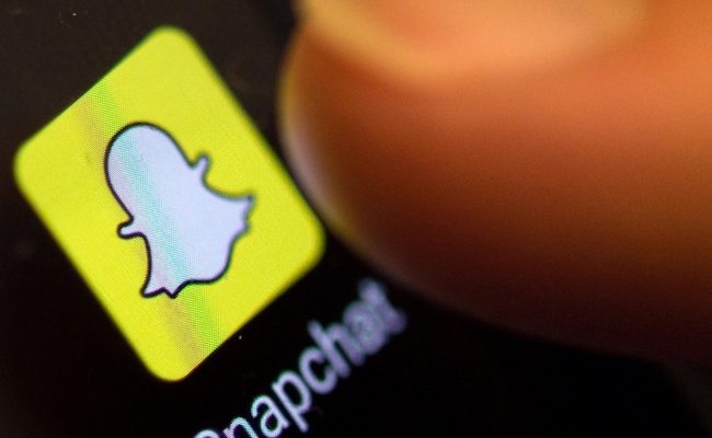 Snapchat-App auf einem Smartphone-Display als Beispiel für Social-Media-Nutzung am Handy.