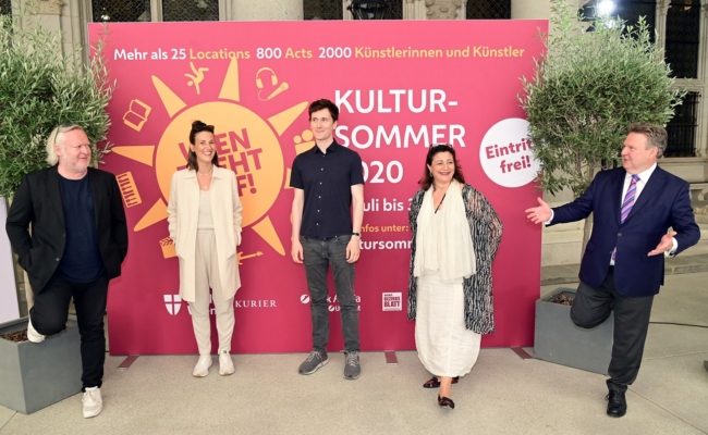 Kultursommer 2020 Präsentation im Rathaus mit Kulturstadträtin Kaup-Hasler und Bürgermeister Ludwig