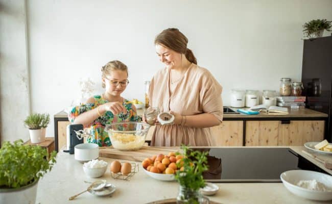 Food-Bloggerin Mara Hohla stellt Rezepte in der Showküche von Elektra Bregenz vor