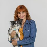 Moderatorin Diana Eichhorn in der neuen Doku-Reihe "Das geheime Leben unserer Haustiere" auf VOX