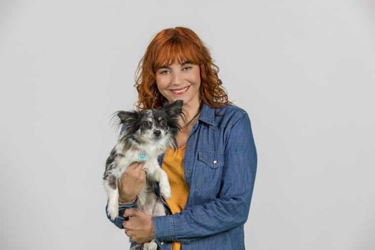 Moderatorin Diana Eichhorn in der neuen Doku-Reihe "Das geheime Leben unserer Haustiere" auf VOX