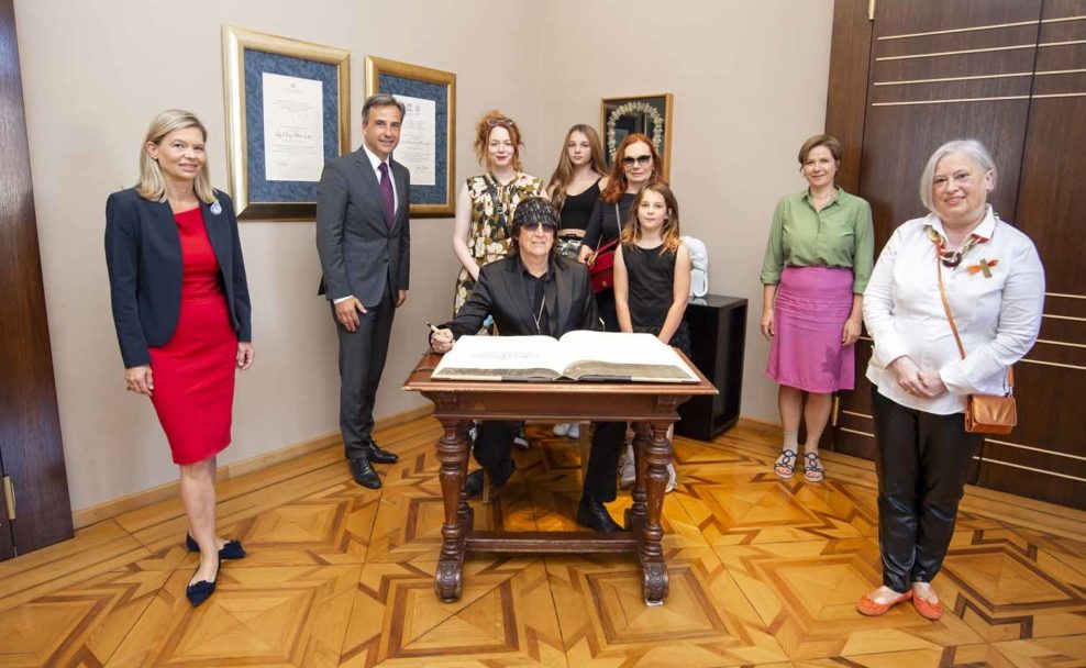 Helnwein mit Familie zu Gast beim Bürgermeister von Graz, Siegfried Nagl