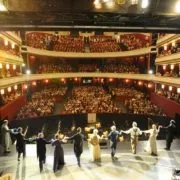 Schlussapplaus für Robert Meyer als Direktor der Volksoper Wien