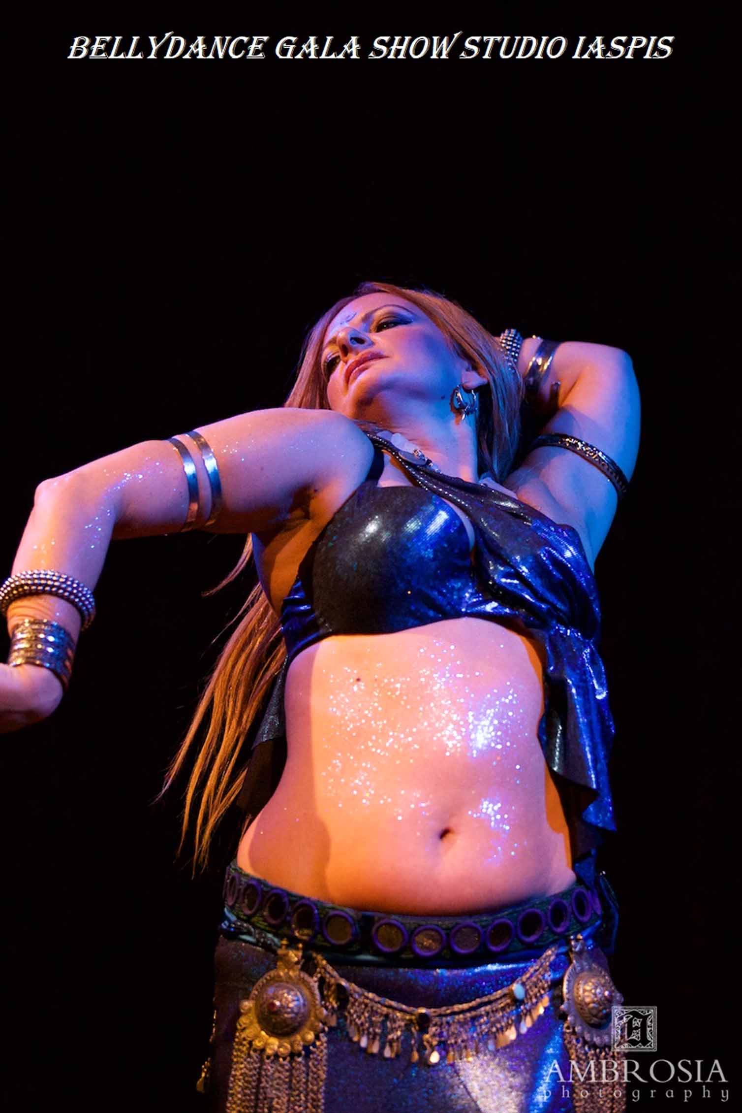 Eleganter Bauchtanz bis zu modernen Tribal Fusion, feuriger Arabic Flamenco und spannende Showtänze