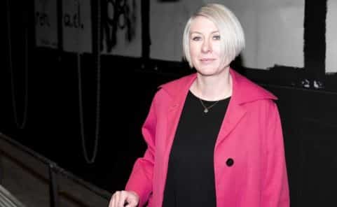 Kira Kirsch ist künstlerische Leiterin und Geschäftsführerin des brut