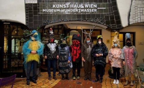 Pressekonferenz der Tiere im Kunst Haus Wien nachgestellt