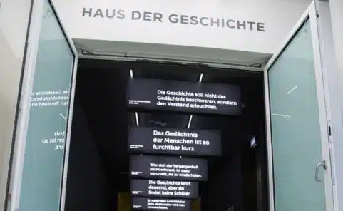 Eingang zum Haus der Geschichte des Museum Niederösterreich