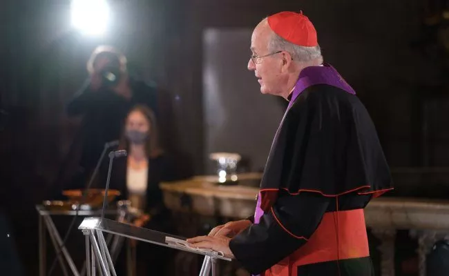 Kardinal Schönborn spendet tröstende Worte des Glaubens