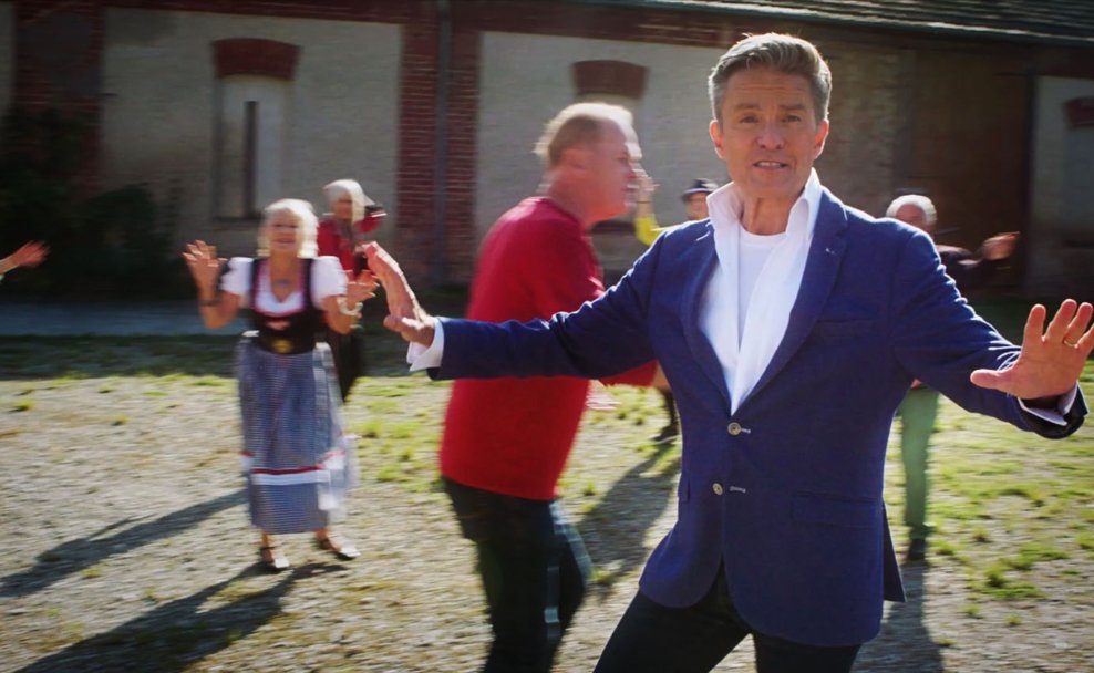 Alfons Haider lanciert mit den Wiener Pensionistenklubs den Schlager Tanz!