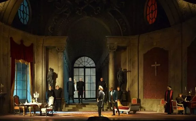 Szene aus der Oper Tosca an der Wiener Staatsoper als Streaming