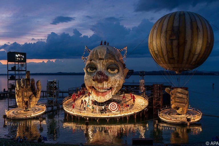 Bregenzer Festspiele 2021 mit Rigoletto auf der Seebühne