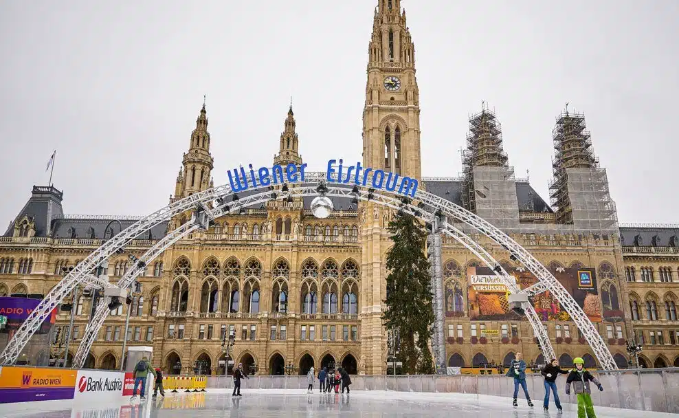 Der Wiener Eistraum hat am 24. Dezember eröffnet