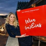 Beatrice Körmer unterstützt den Wiener Handel zu Weihnachten