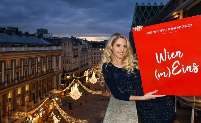 Beatrice Körmer unterstützt den Wiener Handel zu Weihnachten