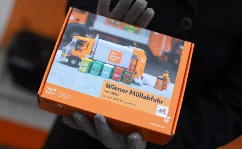 Legoset der Wiener Müllabfuhr ist beim Altwarenmarkt 48er-Tandler erhältlich