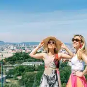 Das Hotel Andaz Vienna am Belvedere bietet eine Dachterrasse mit Ausblick auf Wien