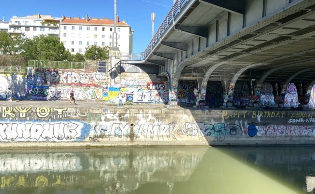Street Art Graffiti am Donaukanal