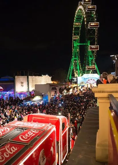 Die Coca-Cola Weihnachtstruck Tour führt in den Wiener Prater.