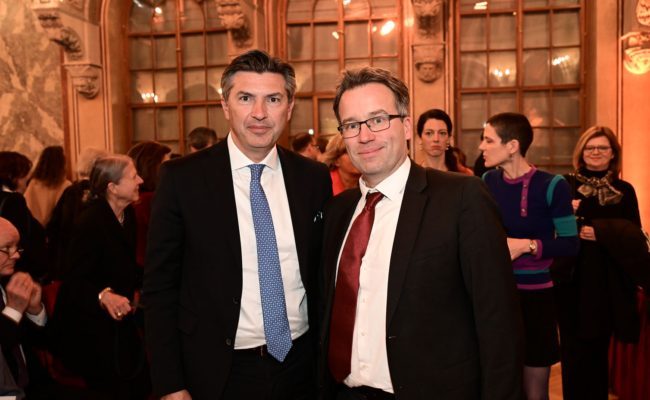 Robert Zadrazil, CEO der UniCredit Bank Austria mit Johannes Kopf (Leiter des AMS)