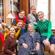 Anna Knott, Sarah Grassler, Johannes Sautner, Edmund Emge, Maria Ann-Christin Persson und Michaela Khom.