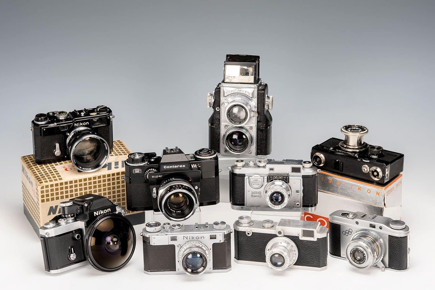 OstLicht Camera Auction zum Auftakt der Foto Wien in der Galerie OstLicht.