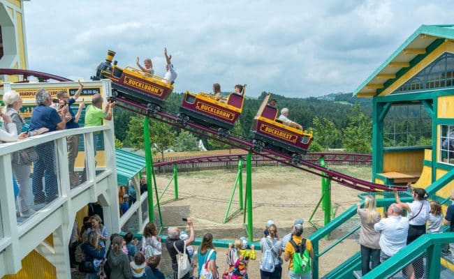 Die Bucklbahn ist eine von vielen Attraktionen im Eis-Greissler Erlebnispark.