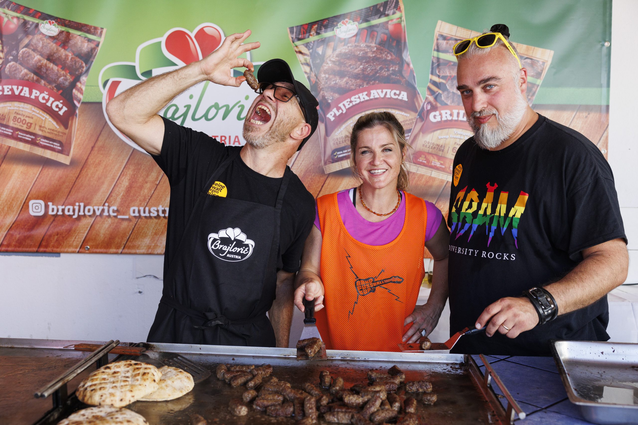 Roman Gregory, Lizz Görgl und Georgij Makazaria beim Probetraining zum Band Fussball Cup 2023.