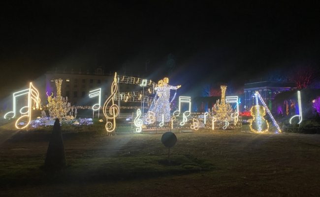 Winter Wonderland Lichterpark im Kronprinzengarten beim Schloss Schönbrunn